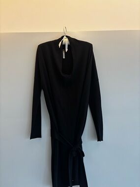 Black Long-Sleeve Drop waist knit Dress